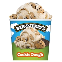 Vanilleroomijs met stukken chocolate chip koekjesdeeg