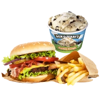 Kipburger, friet, saus en Ben <br> Jerry's 100ml naar keuze